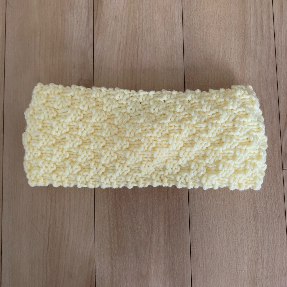 Handmade Buttercream Yellow Knit Headband - Picture 2 of 3